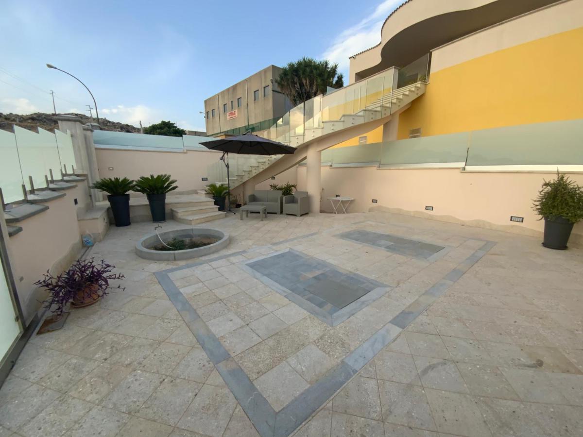 Oasi Nel Deserto Bed & Breakfast Custonaci Dış mekan fotoğraf