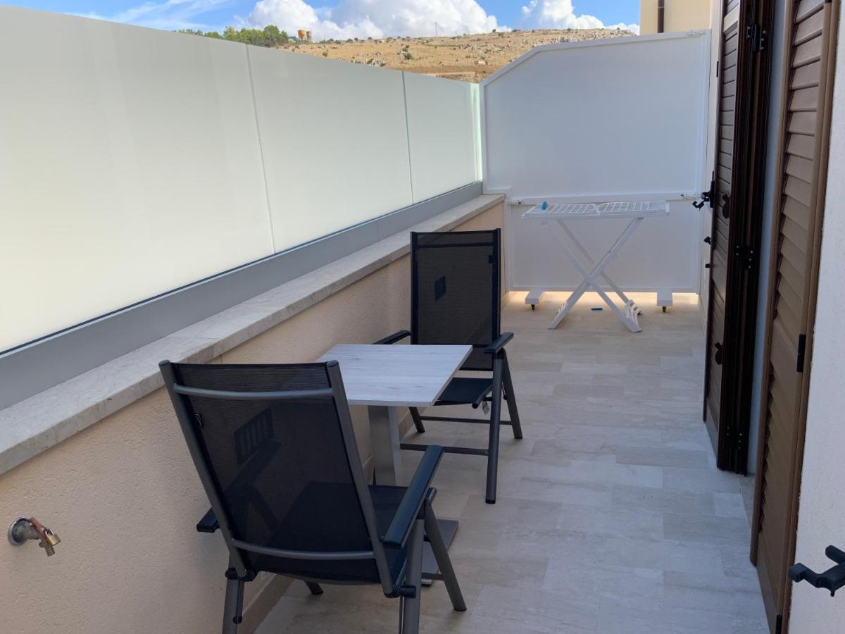Oasi Nel Deserto Bed & Breakfast Custonaci Dış mekan fotoğraf